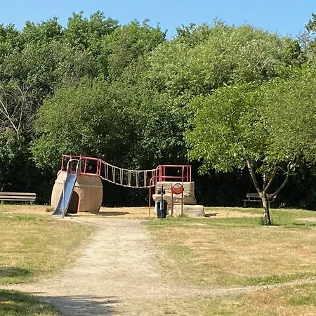 La Petite Maison Zone Coulée Verte Menant A L'océan Hébergement de vacances