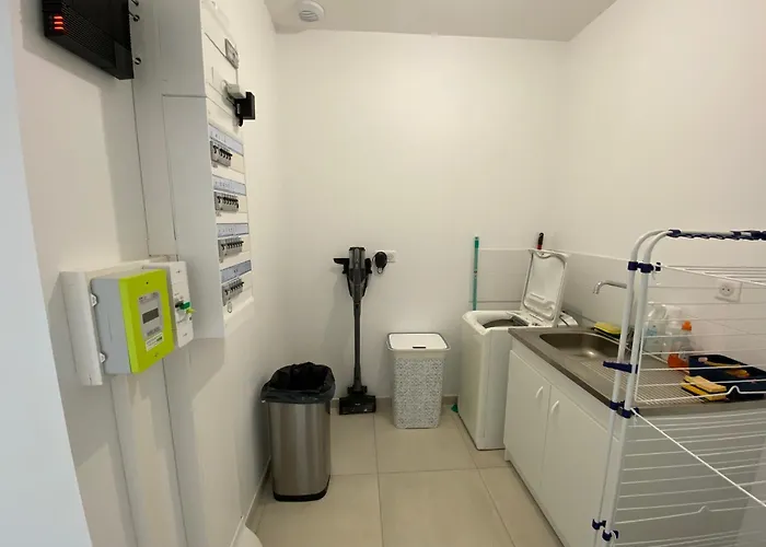 La Petite Maison Zone Coulee Verte Menant A L'ocean