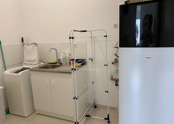 La Petite Maison Zone Coulee Verte Menant A L'ocean *