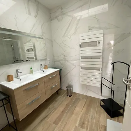 בית נופש La Petite Maison Zone Coulee Verte Menant A L'ocean