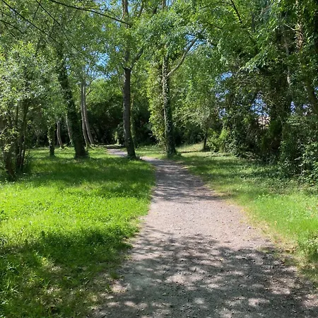 La Petite Maison Zone Coulee Verte Menant A L'ocean בית נופש סן-ז'יל-קרואה-דה-וי