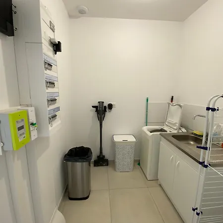 La Petite Maison Zone Coulee Verte Menant A L'ocean