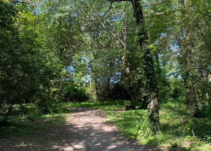 La Petite Maison Zone Coulee Verte Menant A L'ocean بيت للعطل *