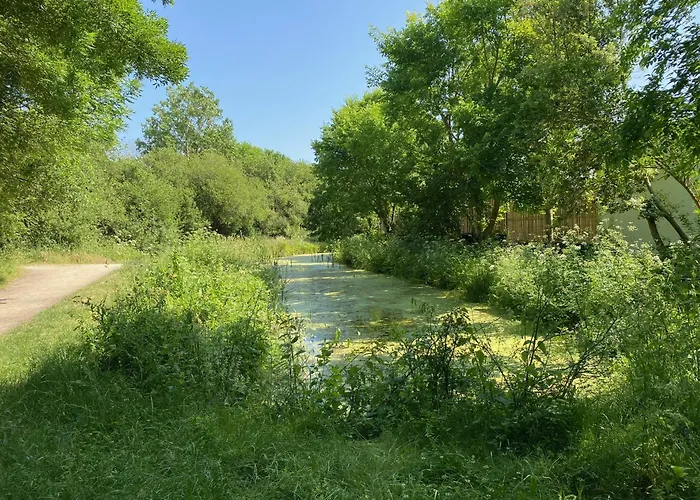 La Petite Maison Zone Coulee Verte Menant A L'ocean بيت للعطل