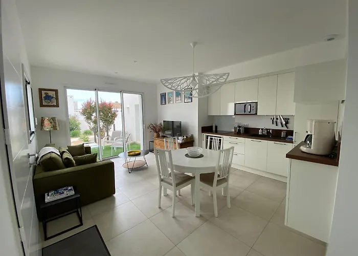 بيت للعطل La Petite Maison Zone Coulee Verte Menant A L'ocean سانت جيل كروا دي فيي